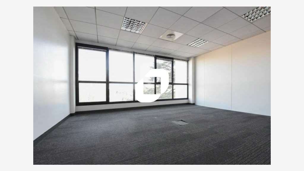 A louer Bureaux 899m² Ecully