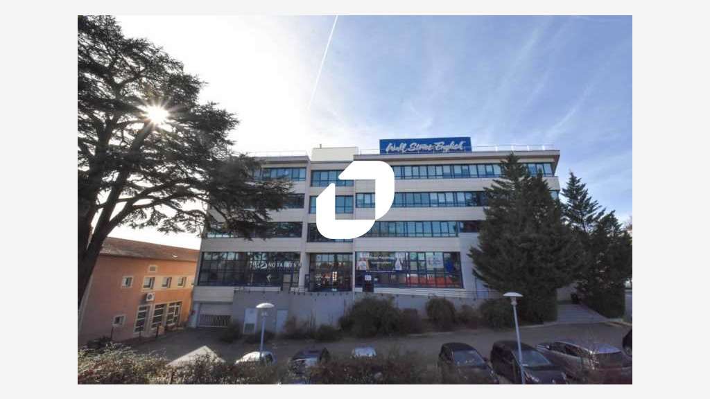 A louer Bureaux 899m² Ecully