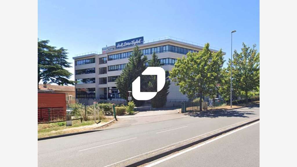 A louer Bureaux 899m² Ecully