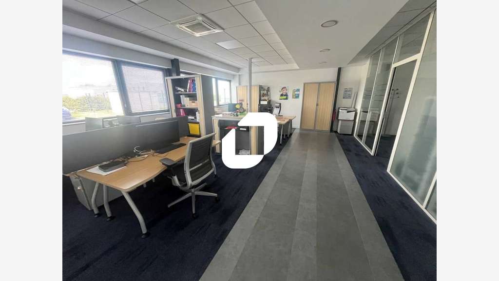 A louer Bureaux 55m² Egly