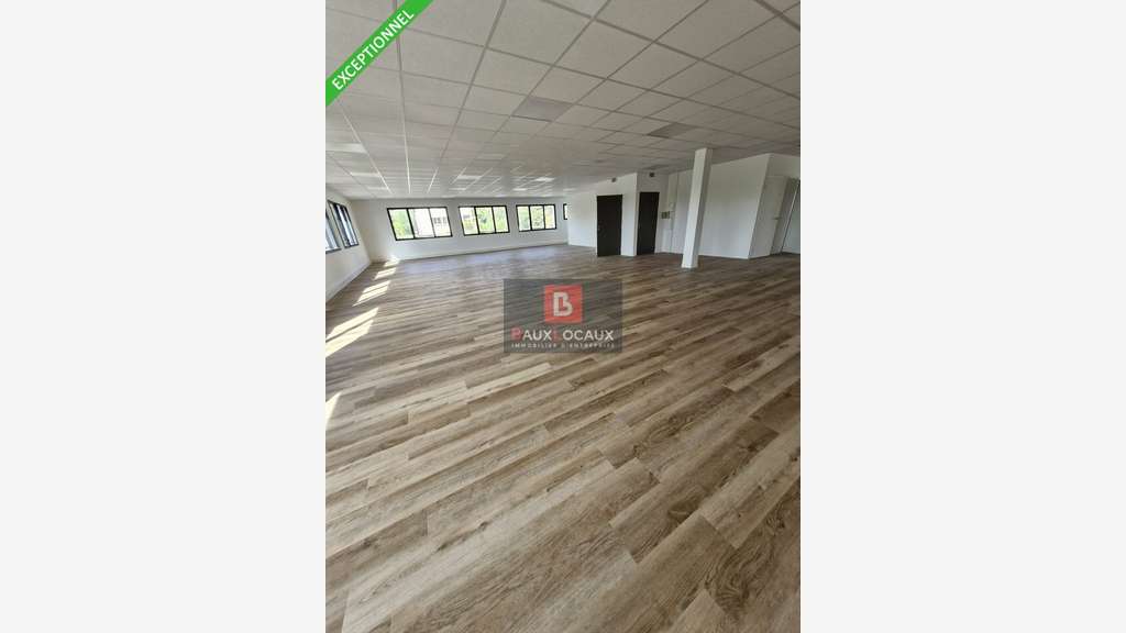 Bureaux 831m² divisibles neufs à louer à Eguilles