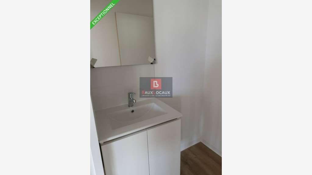 Bureaux 831m² divisibles neufs à louer à Eguilles