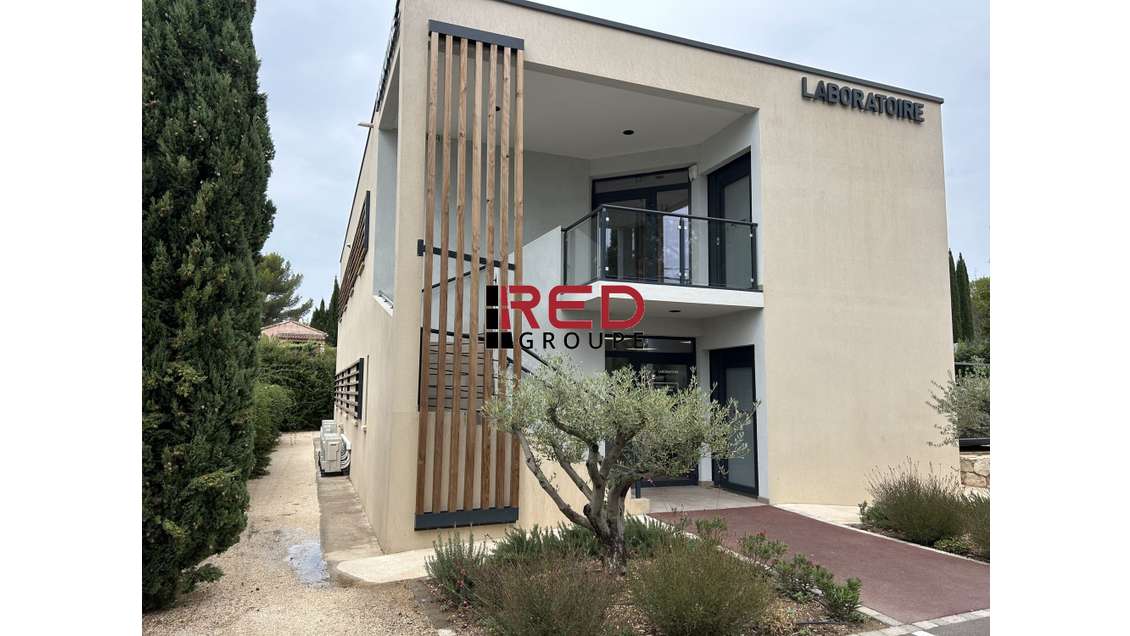 A louer local médical 23m² à Éguilles