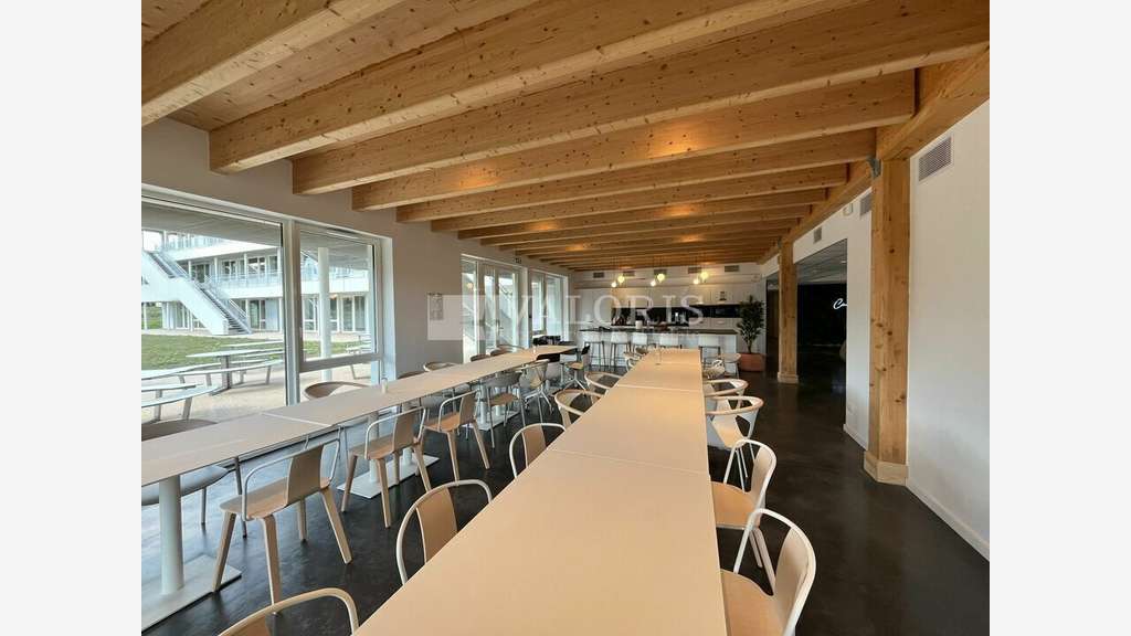 A louer bureaux neufs 142m² à Eguilles 