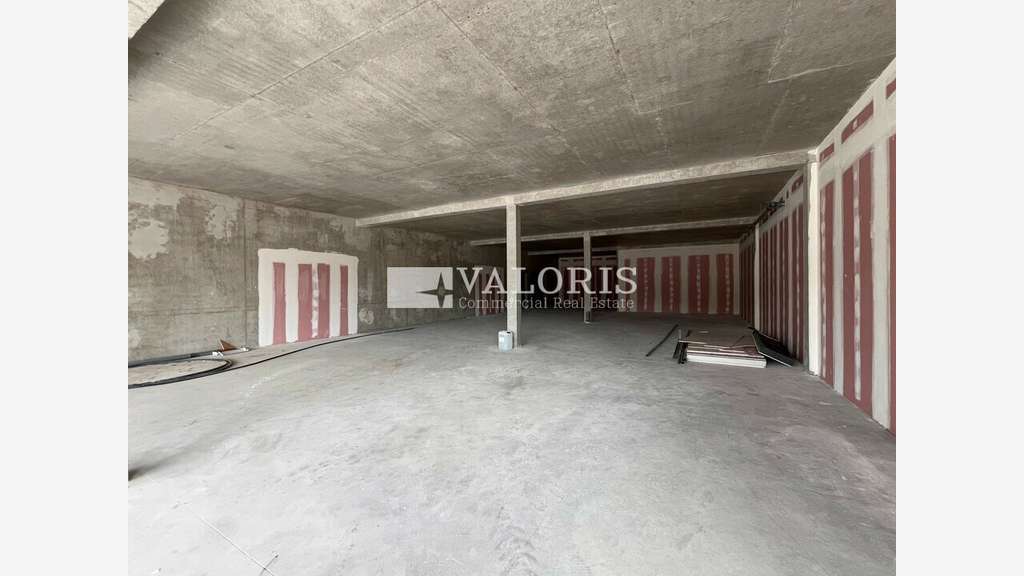 A louer bureaux 909m² ZAC des Jalassières Eguiles 