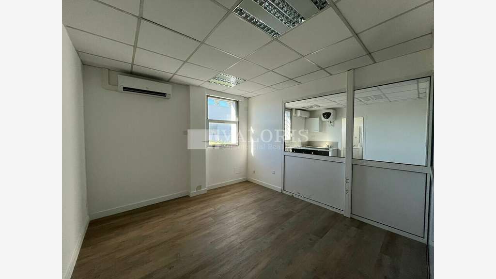 Bureaux 120m² à louer zone des Jalassières