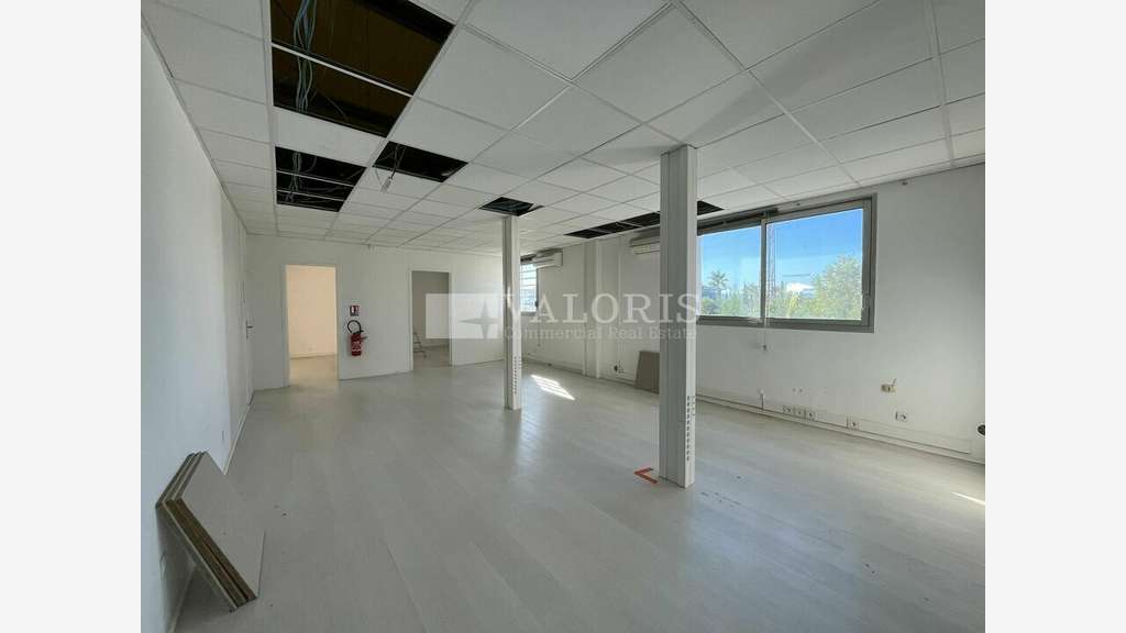 Bureaux 120m² à louer zone des Jalassières