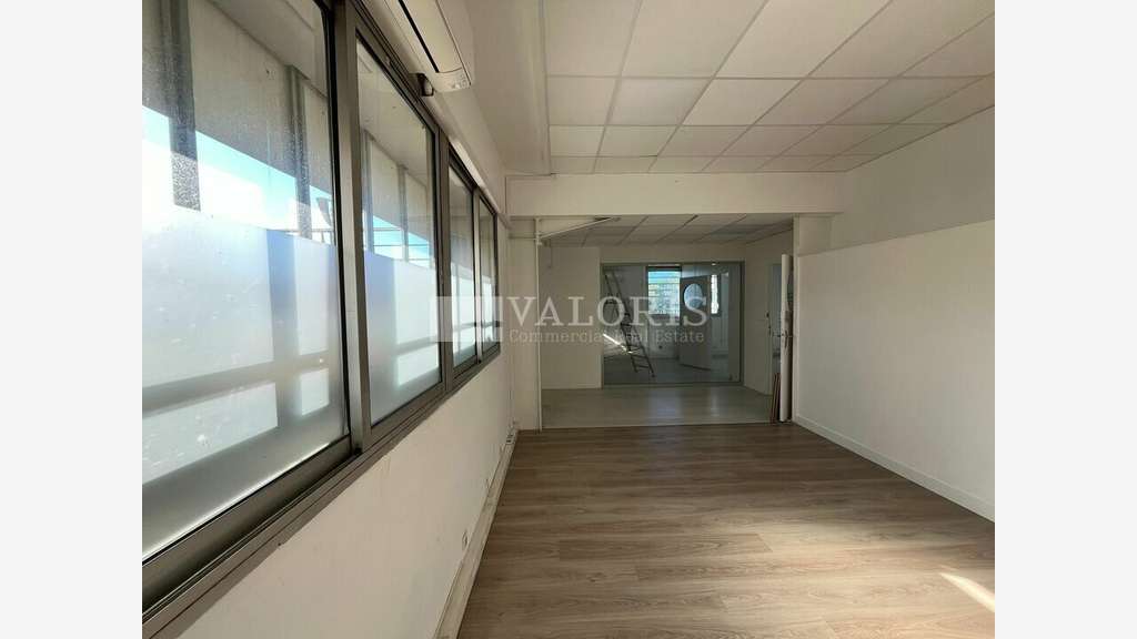 Bureaux 120m² à louer zone des Jalassières