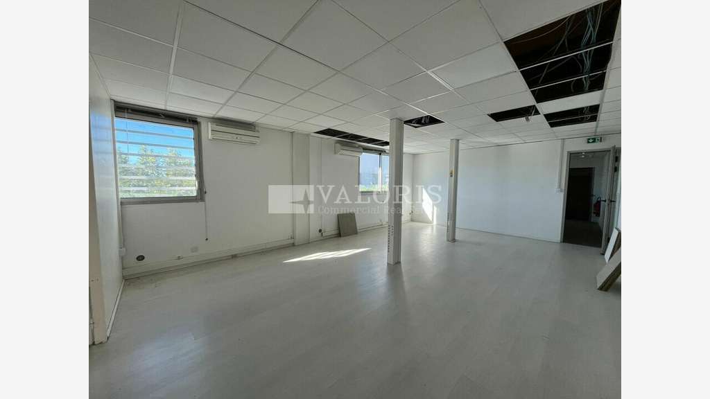 Bureaux 120m² à louer zone des Jalassières