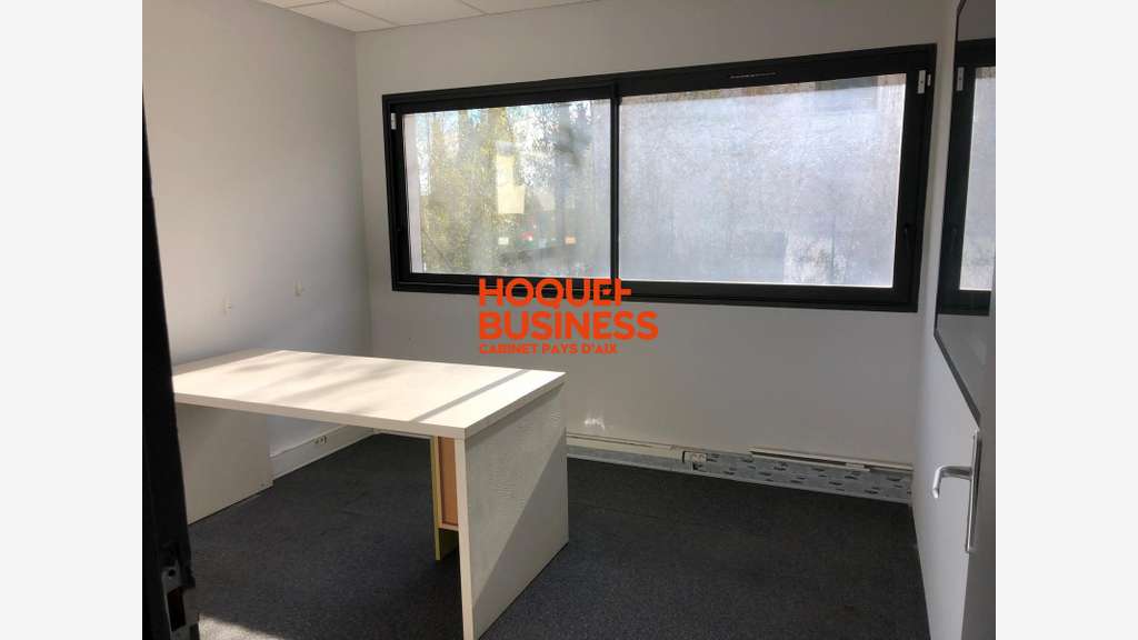 Immobilier Professionnel 106m² à louer à Éguilles