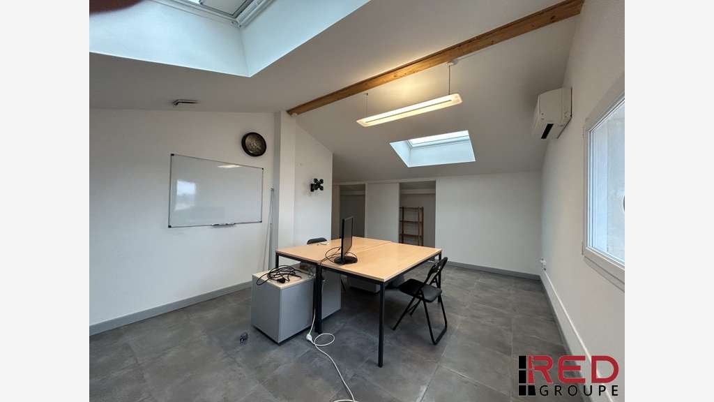 BUREAUX DIVISIBLES A LOUER EGUILLES