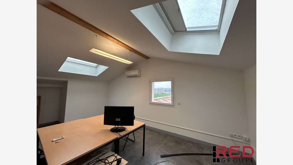 BUREAUX DIVISIBLES A LOUER EGUILLES