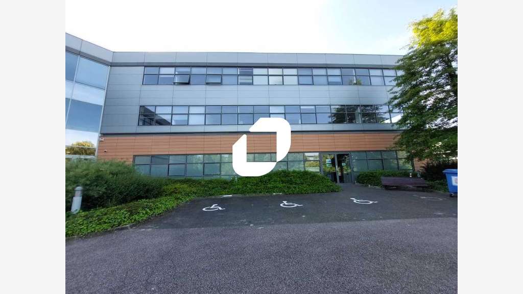 A louer Bureaux 964m² Elancourt
