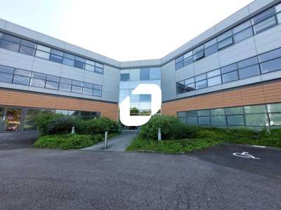 A louer Bureaux 964m² Elancourt