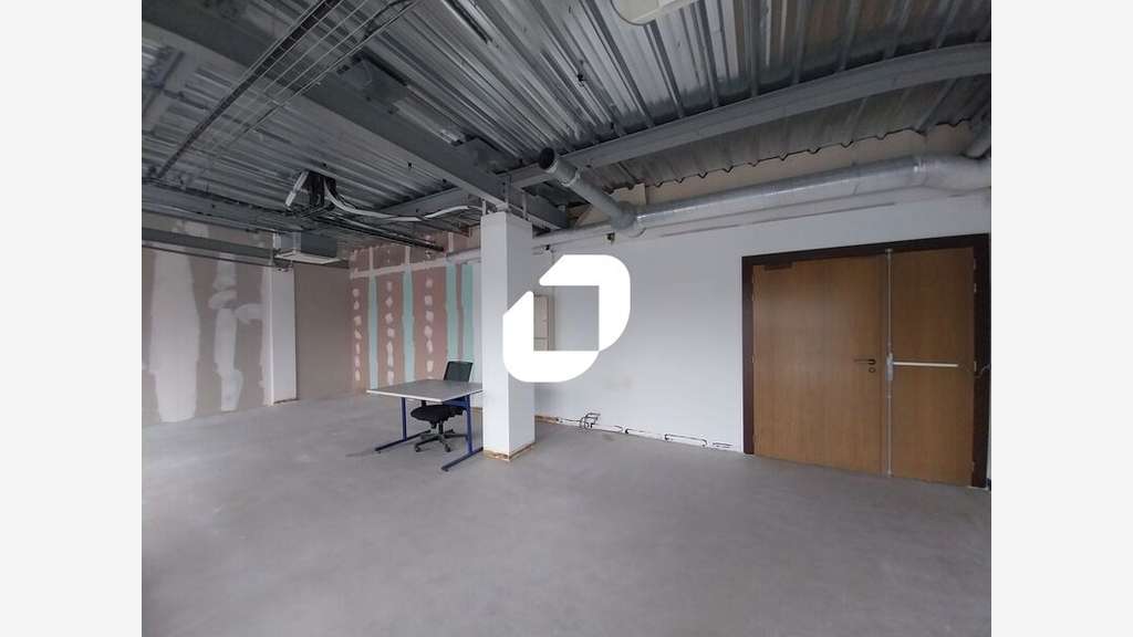 A louer Bureaux 65m² Elancourt