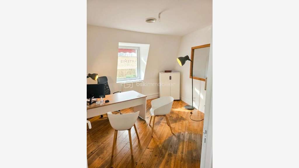 Location bureaux lumineux 88m² à Rochecorbon