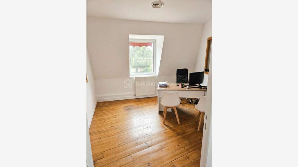 Location bureaux lumineux 88m² à Rochecorbon