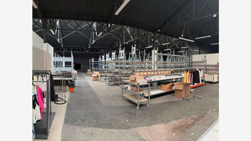 Local d'activités à louer à Fontaines-sur-Saône