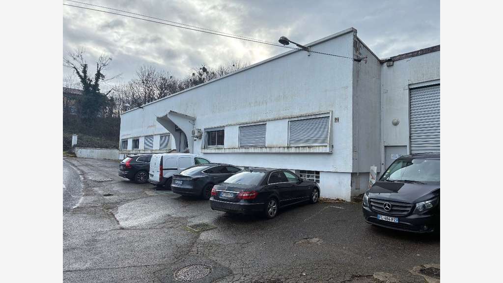 Local d'activités à louer à Fontaines-sur-Saône