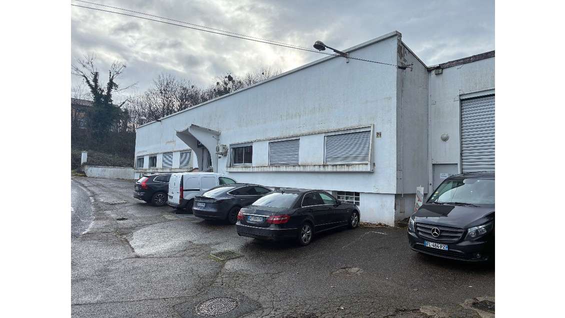 Local d'activités à louer à Fontaines-sur-Saône