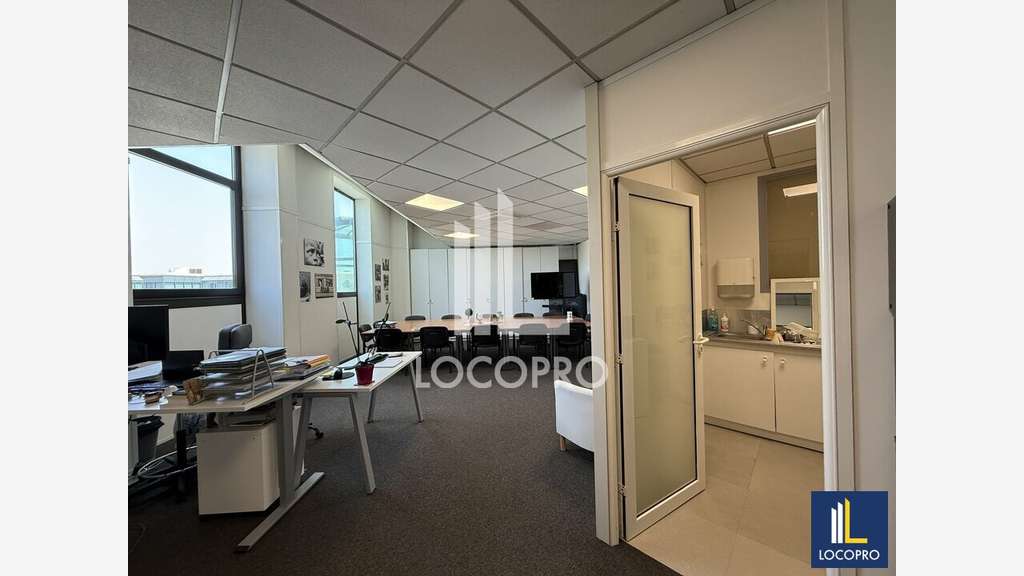 Location plateau bureaux 107m² à Cannes La Bocca
