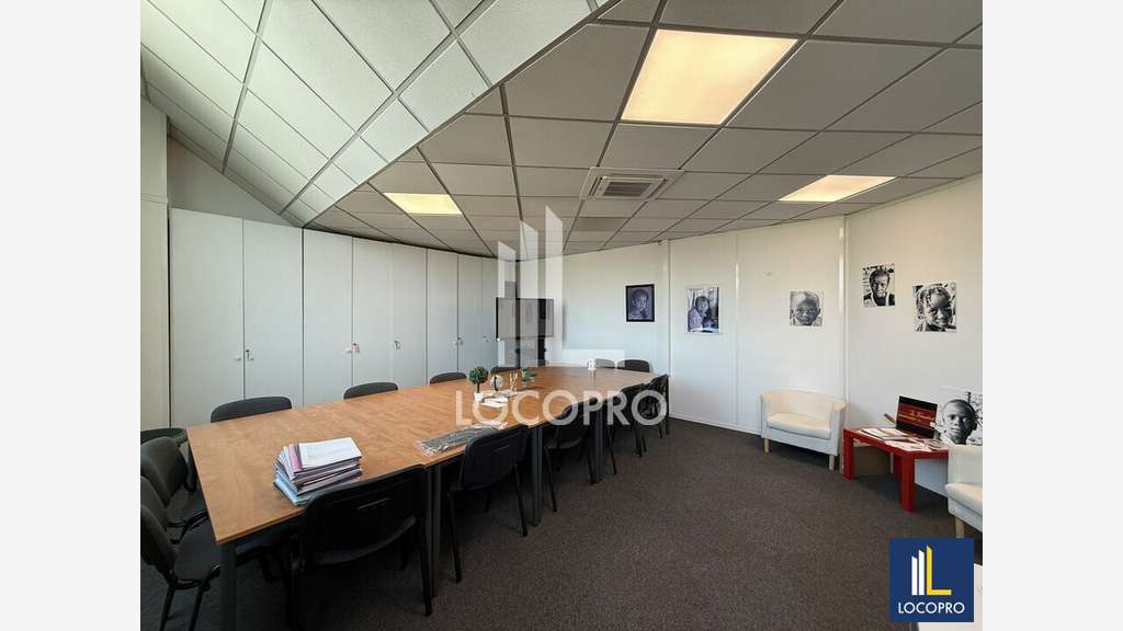 Location plateau bureaux 107m² à Cannes La Bocca