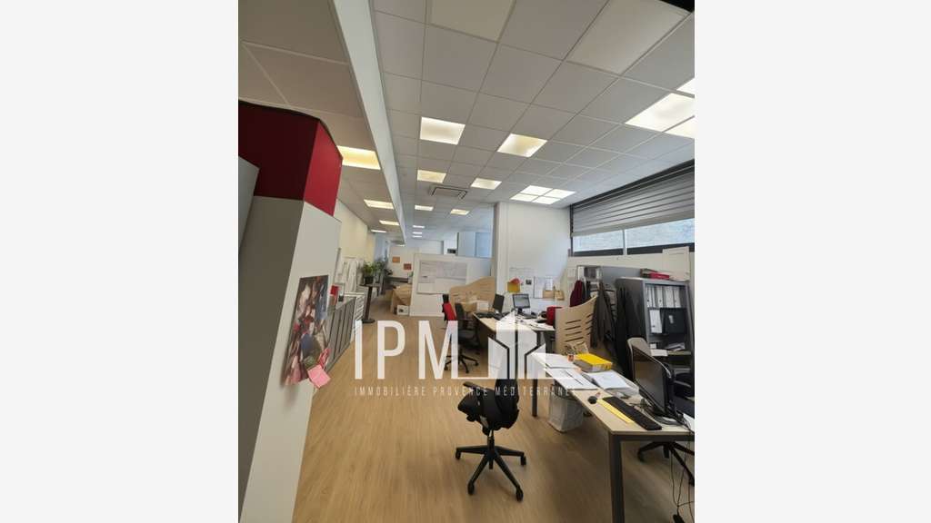 A louer bureaux 310m² Euroméditerranée 13003