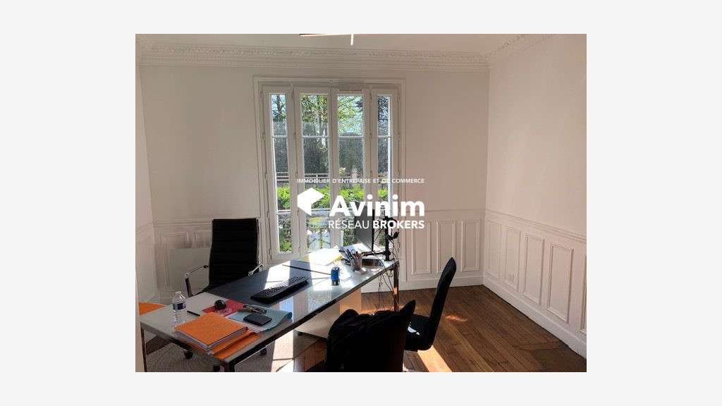 A louer bureau 55m² RDC en plein coeur d'Enghien