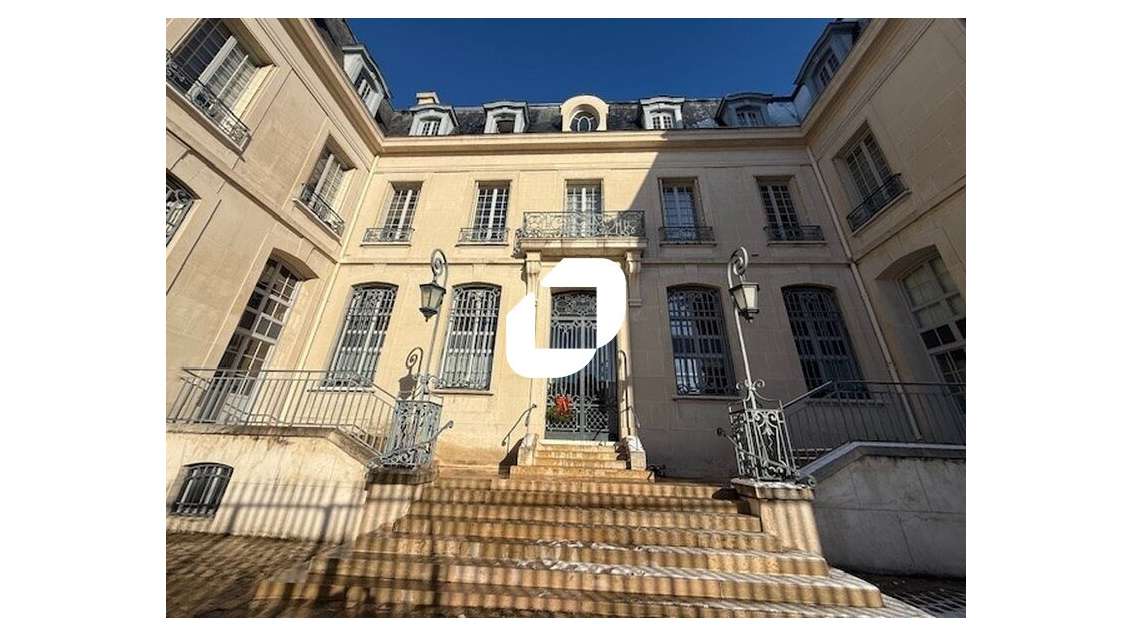 A louer Bureaux 137m² Pontoise