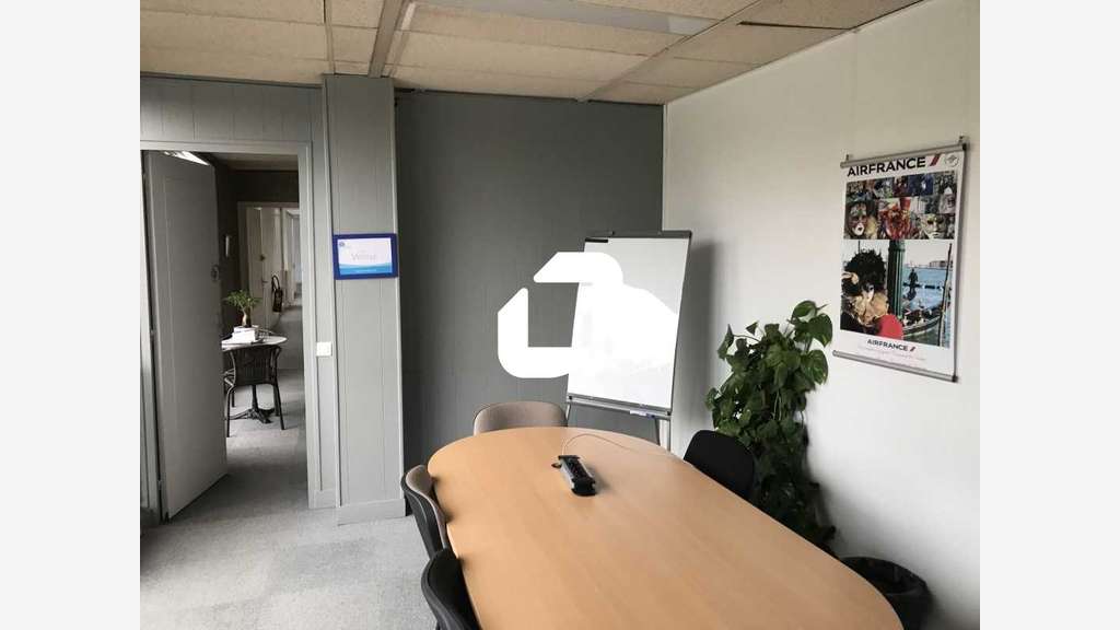 A louer Bureaux 67m² Pontoise