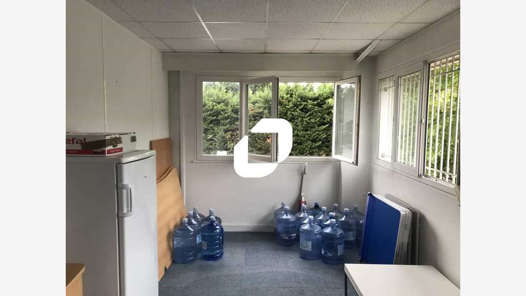 A louer Bureaux 67m² Pontoise
