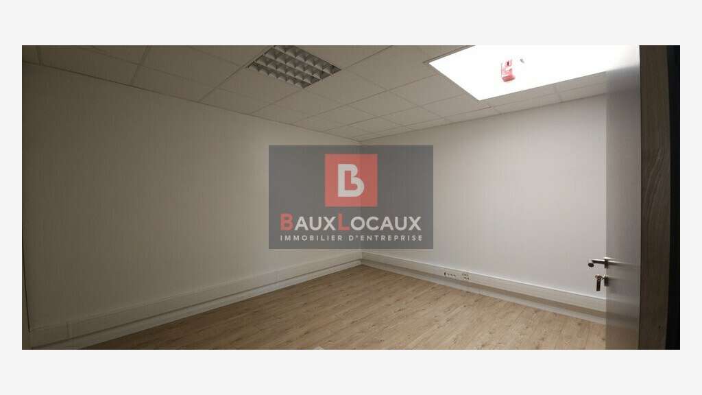 A louer locaux 65m² à Entraigues-sur-la-Sorgue