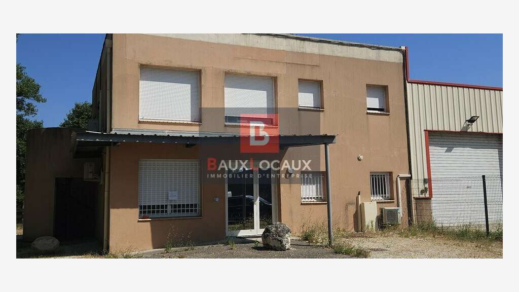 Bureaux 120m² à louer à Entraigues-sur-la-Sorgue
