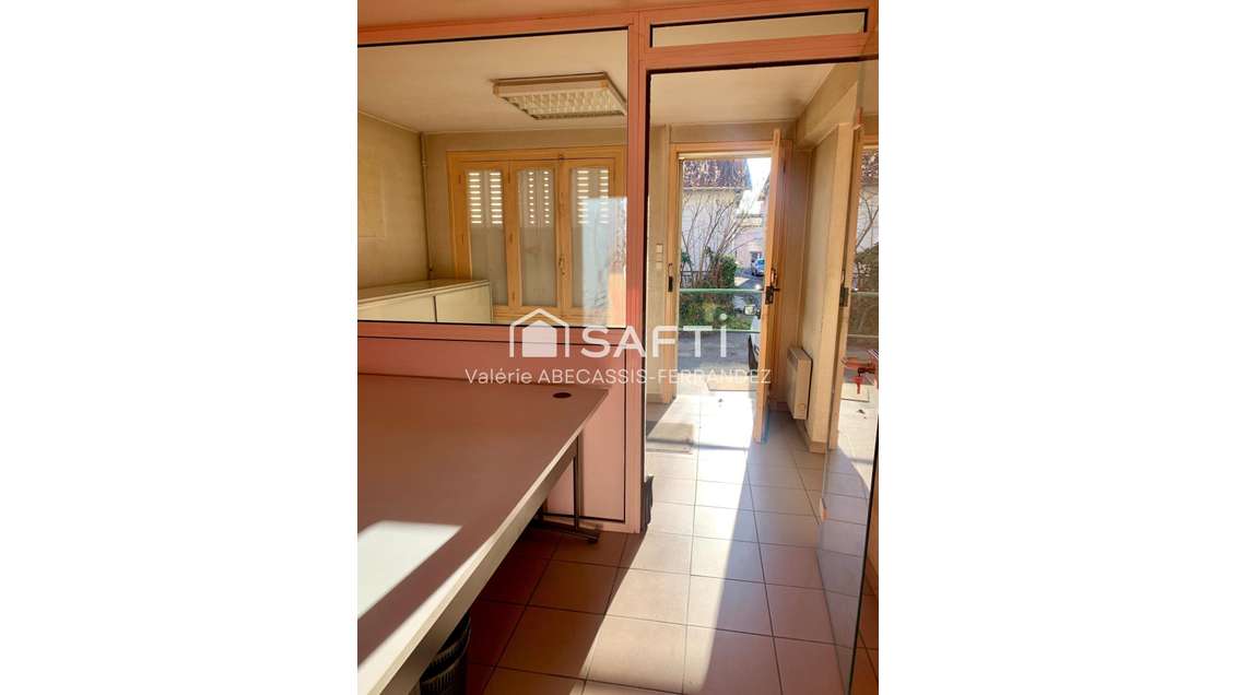 A louer bureaux 58m²+ hangar à Toulouse St Exupéry