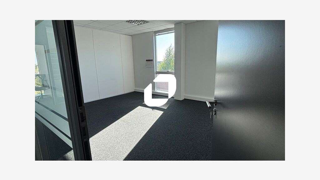 A louer Bureaux 256m² Entzheim