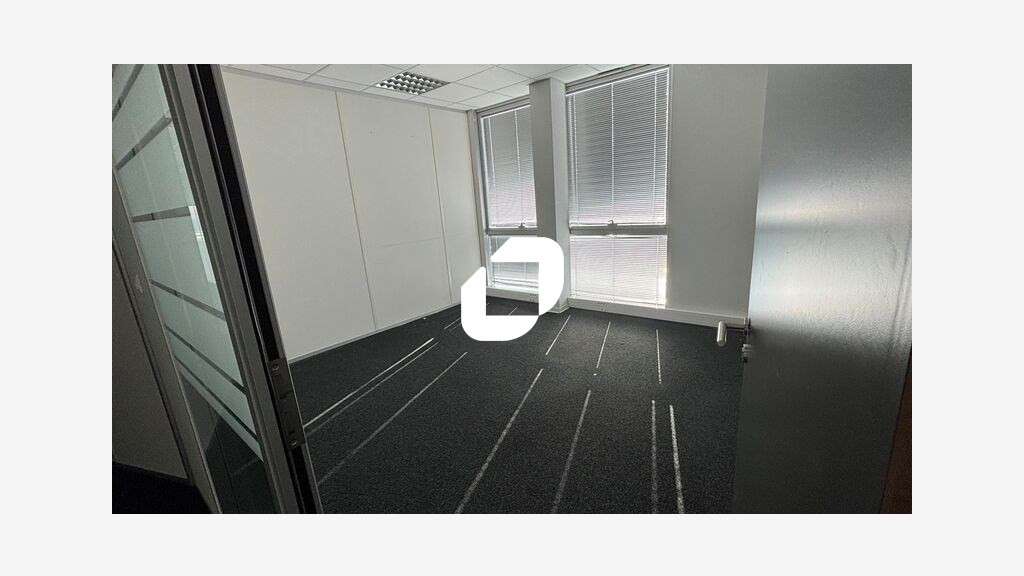 A louer Bureaux 256m² Entzheim