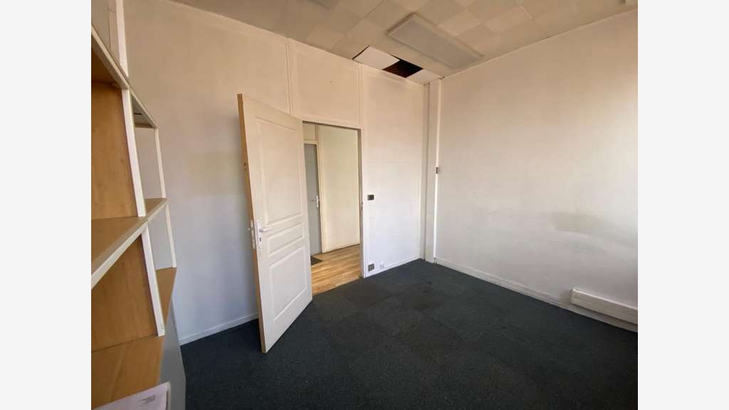 Bureau 11m² à louer à Épinay-sur-Seine gare RER