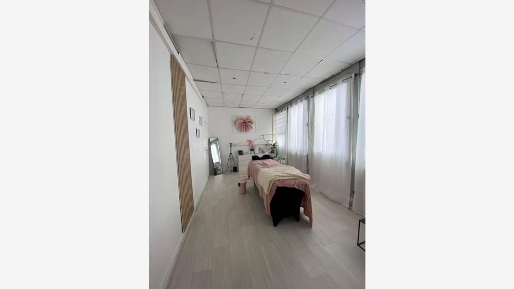 Bureau de 19m² à louer à Epinay sur Seine