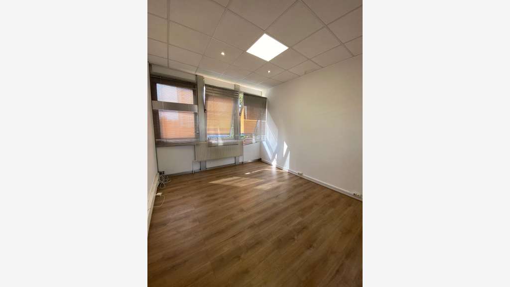 A louer bureau lumineux 29m² à Épinay-sur-Seine