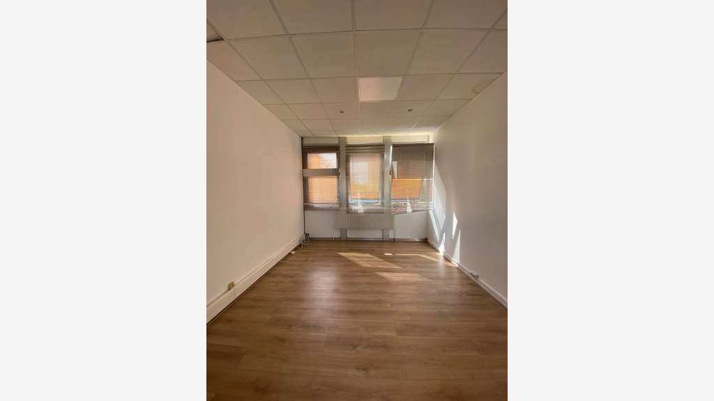 A louer bureau lumineux 29m² à Épinay-sur-Seine
