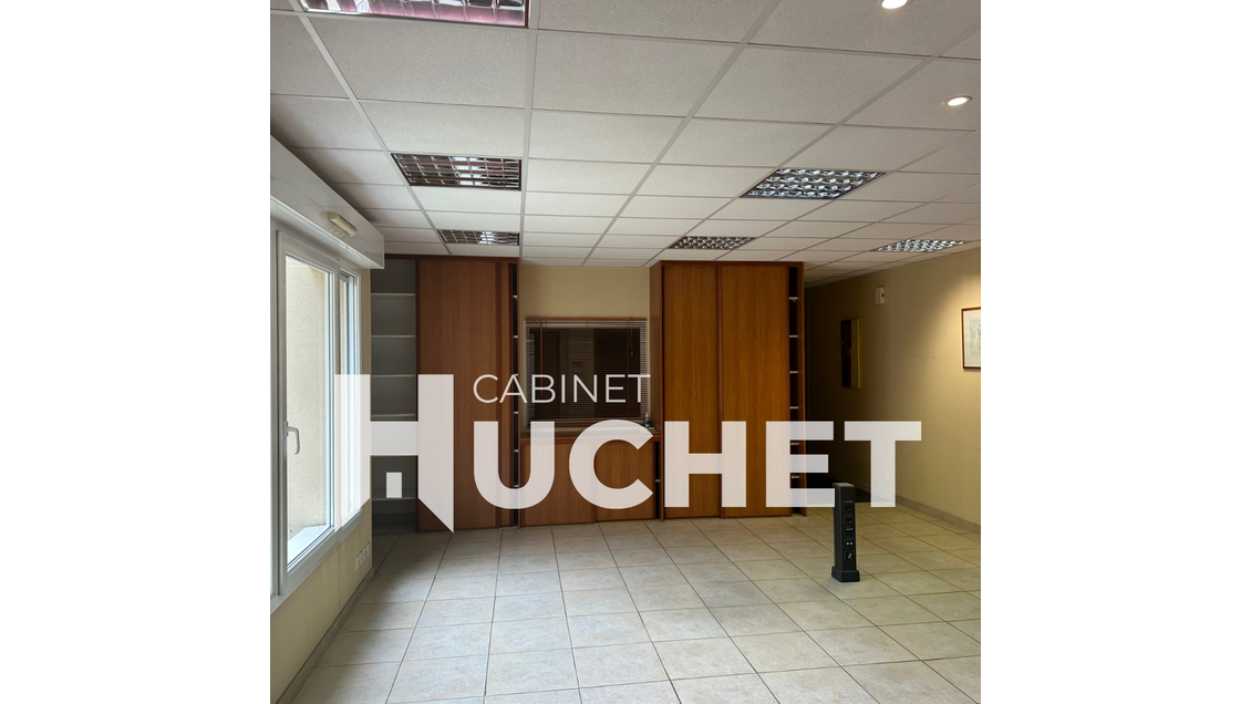 A louer bureaux 220m² RDC à Epron Caen Nord