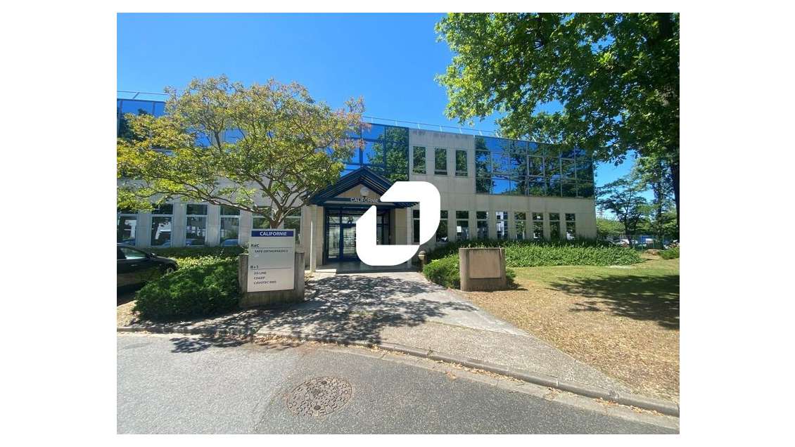 A louer Bureaux 420m² Eragny