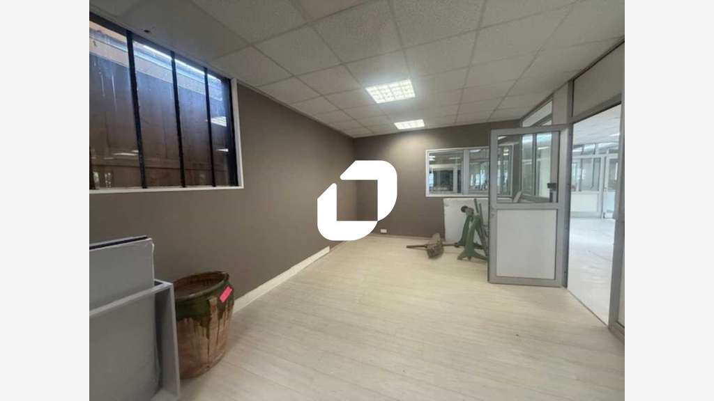 A louer Bureaux 400m² Eragny