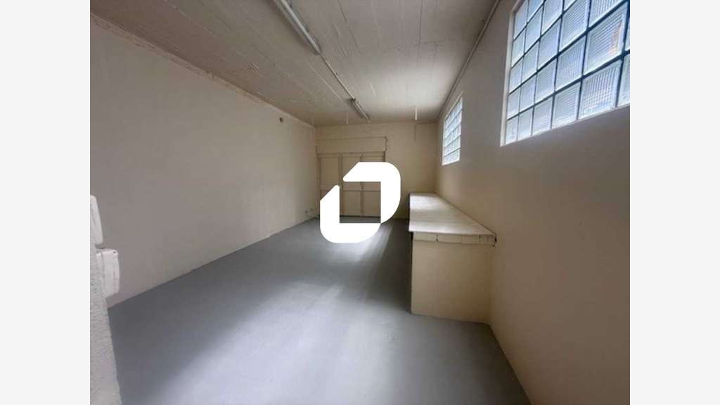 A louer Bureaux 400m² Eragny