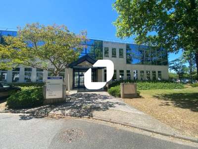 A louer Bureaux 420m² Eragny