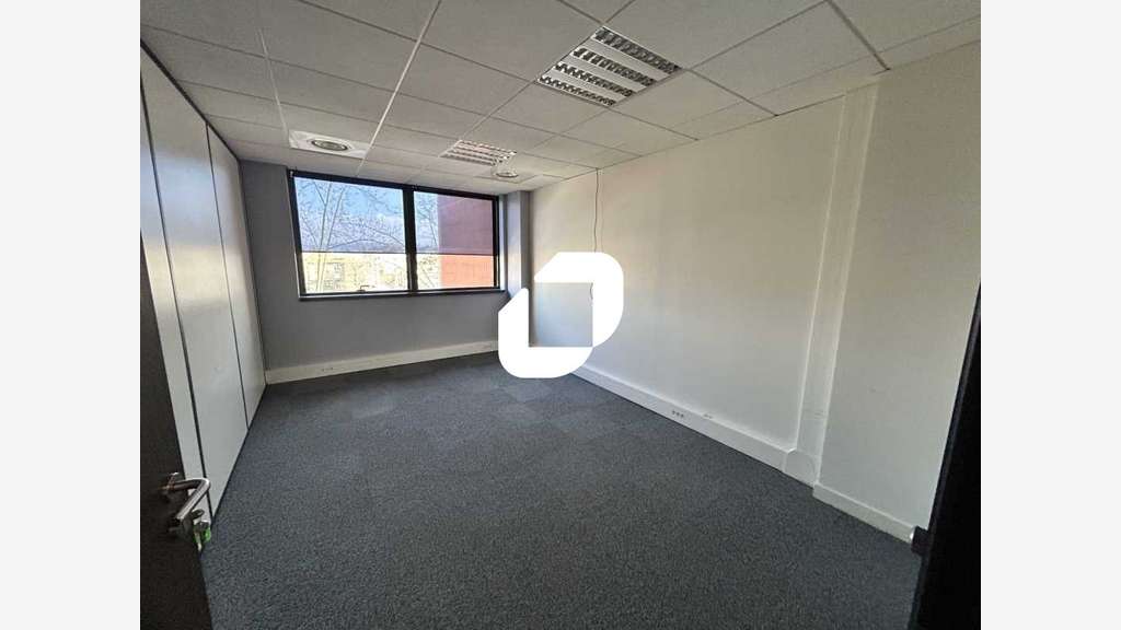 A louer Bureaux 452m² Ermont