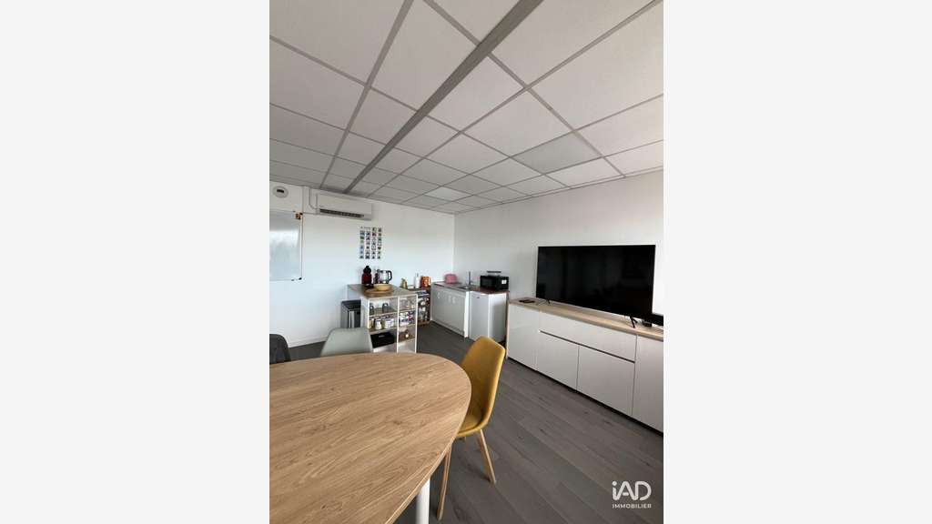 Location bureaux de 90m² à Essarts-en-Bocage