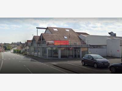 Ateliers et bureaux 868m² à louer à Essert