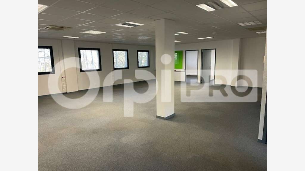 A louer bureaux 200m² à Limoges Ester Technopole