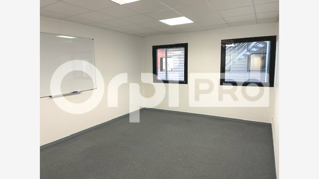 A louer bureaux 200m² à Limoges Ester Technopole